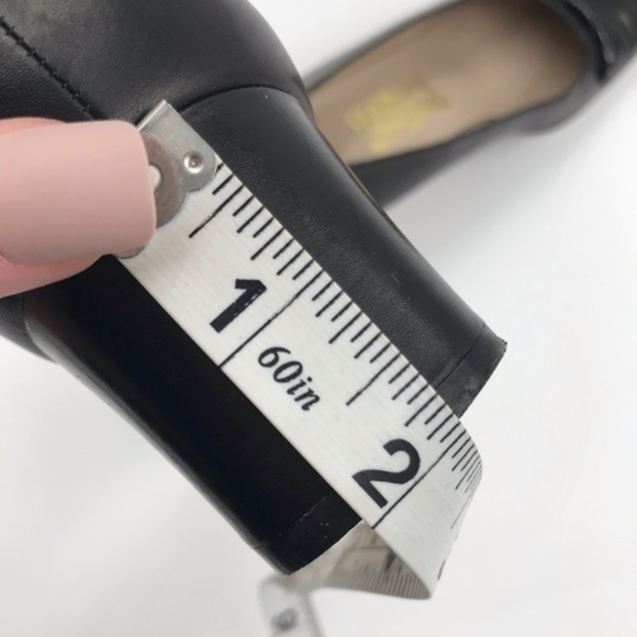 Salvatore Ferragamo Cosenza Black / Nero Calf Leather Flats Size 8.5B - Picture 11 of 11